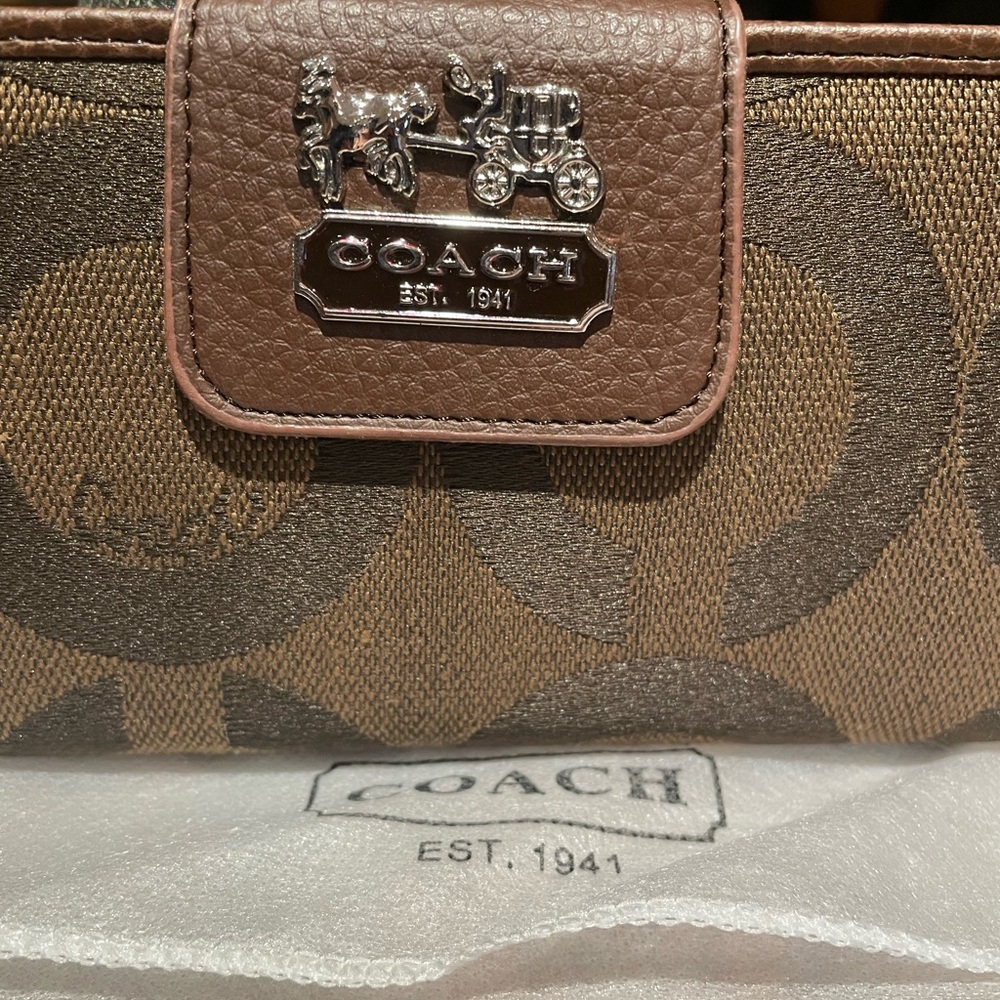 Coach Brown and Tan Wallet , never used.